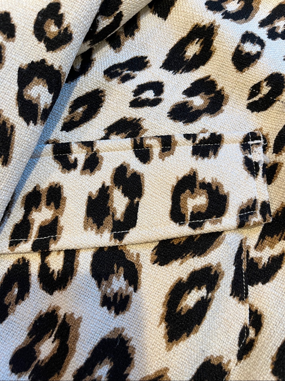 Chicos Animal Print Bomber Jacket. Size 2 = 12/14 - Picture 6 of 11